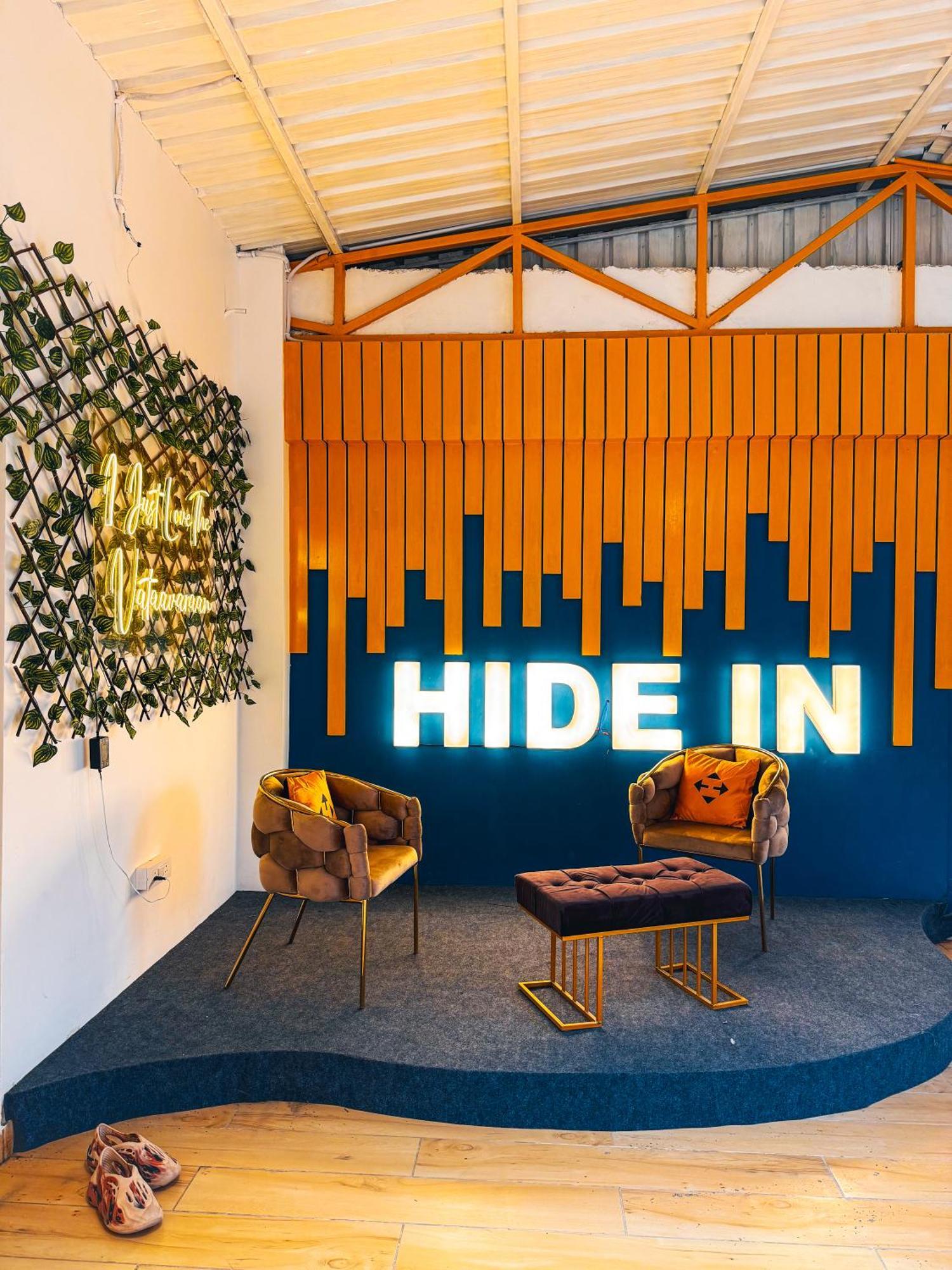 Hide-In Rishikesh, Laxman Jhula Hostel Buitenkant foto